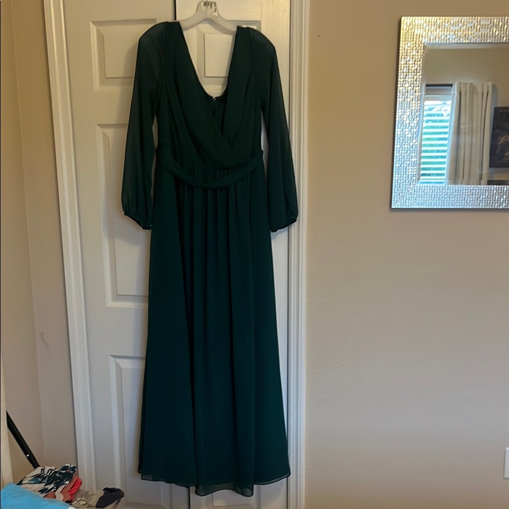 Elegant Green Maxi Dress